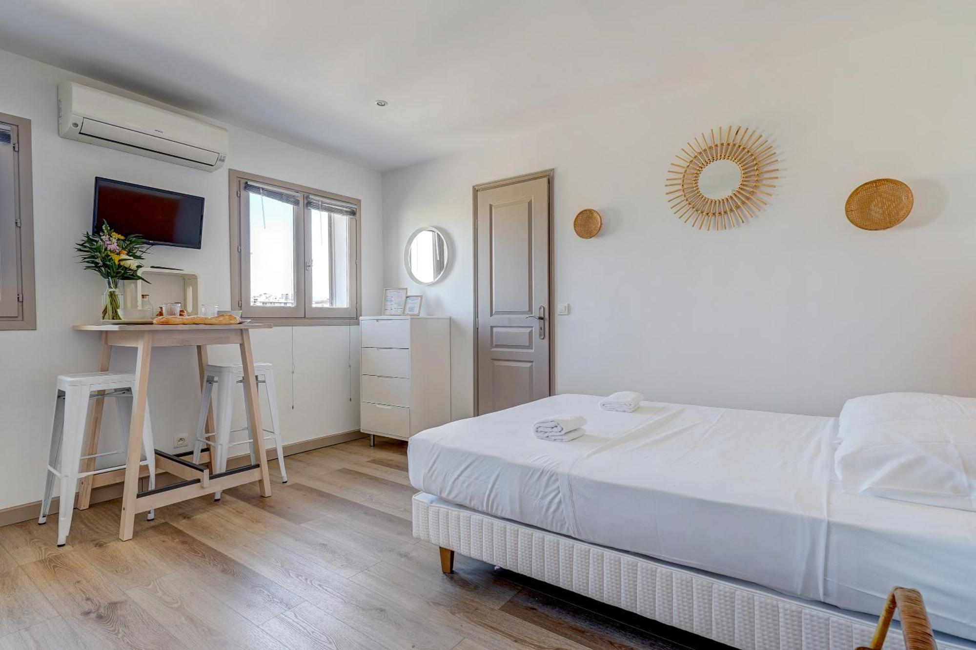 Les Cocons - 8 Appartements A 100M Du Vieux Port Marseille Exteriör bild
