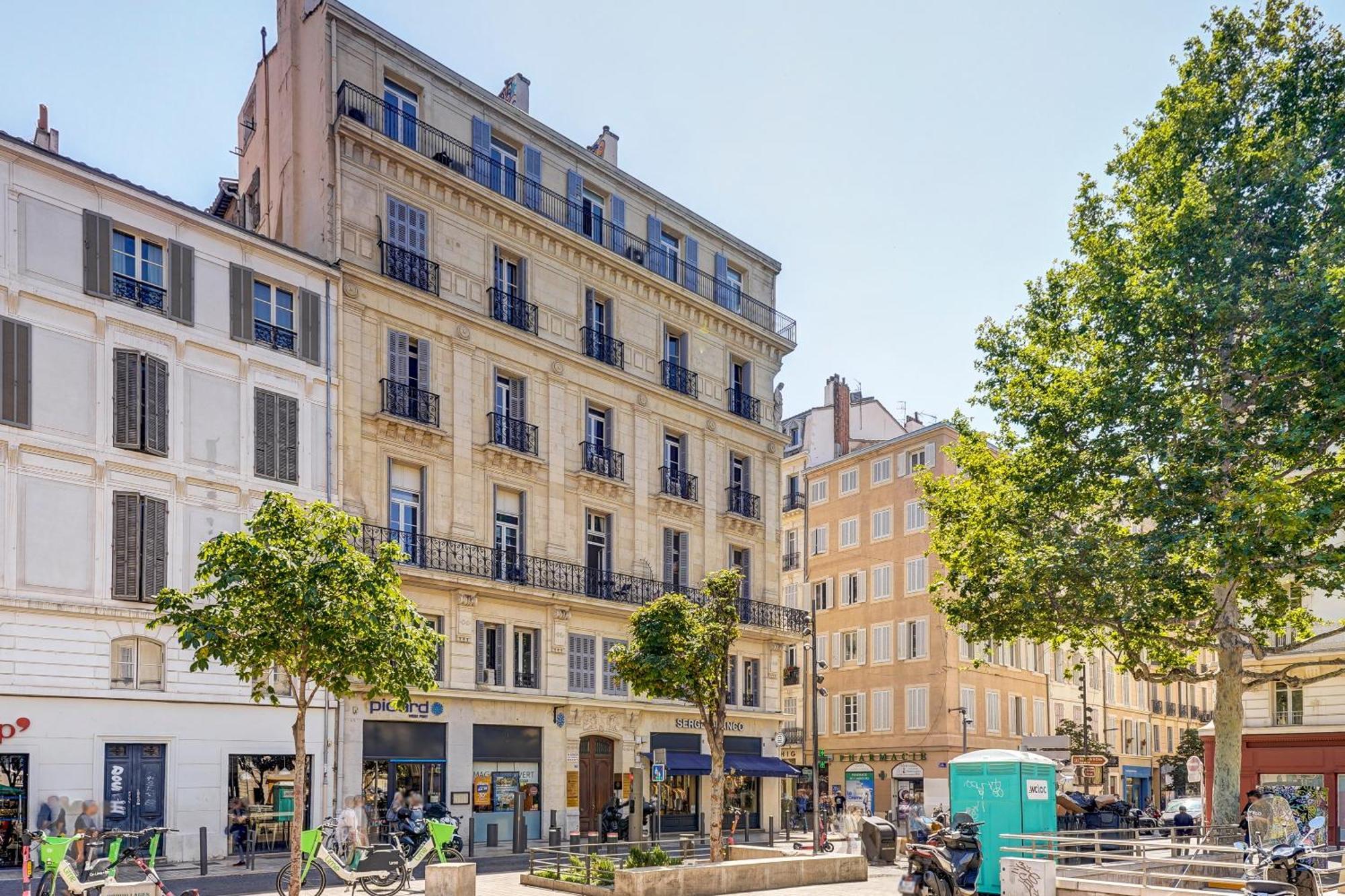 Les Cocons - 8 Appartements A 100M Du Vieux Port Marseille Exteriör bild